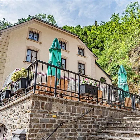 ليه بوستيلون 3*