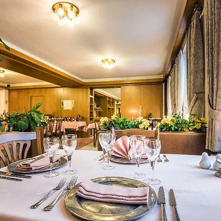 ليه بوستيلون 3* إيش زور شور