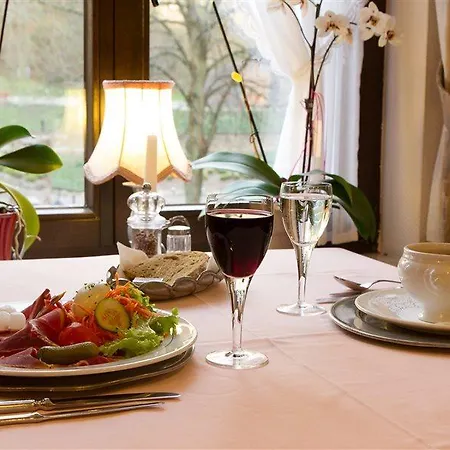 Le Postillon Hotell 3*