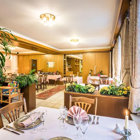 Le Postillon Hotell Esch-sur-Sûre