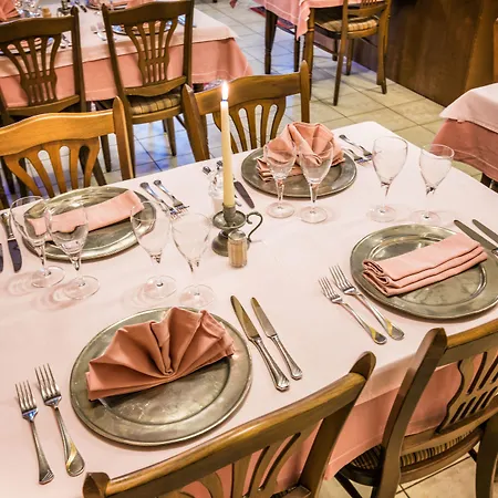 Le Postillon Hotel