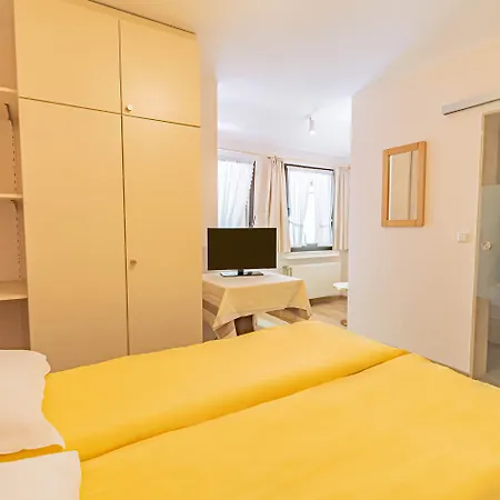 Hotell Le Postillon 3*