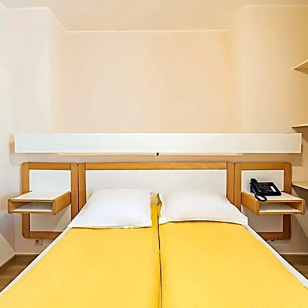 Ξενοδοχείο Le Postillon 3*