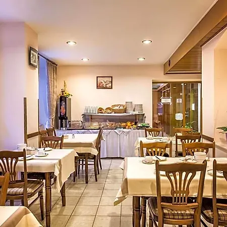 Le Postillon Hotel
