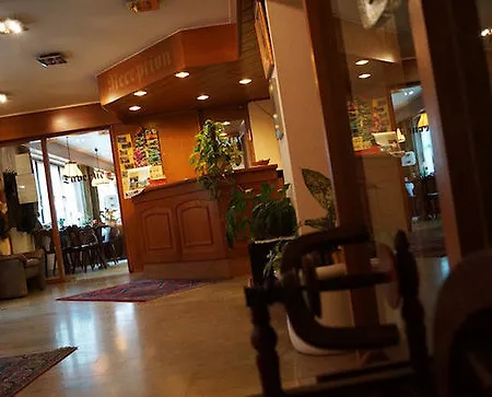 Hotel Le Postillon 3*