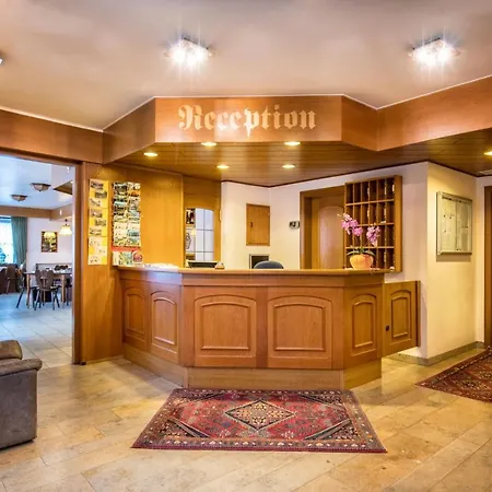 Hotell Le Postillon Esch-sur-Sûre