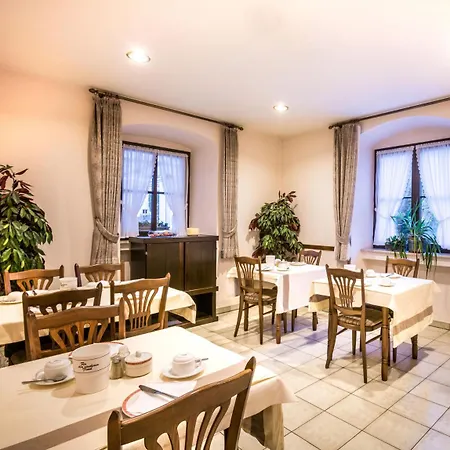 Hotell Le Postillon 3*